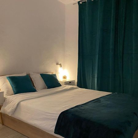 Black& White Apartment บราชอฟ ภายนอก รูปภาพ