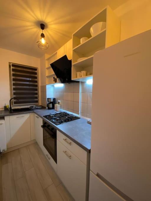 Black& White Apartment บราชอฟ ภายนอก รูปภาพ