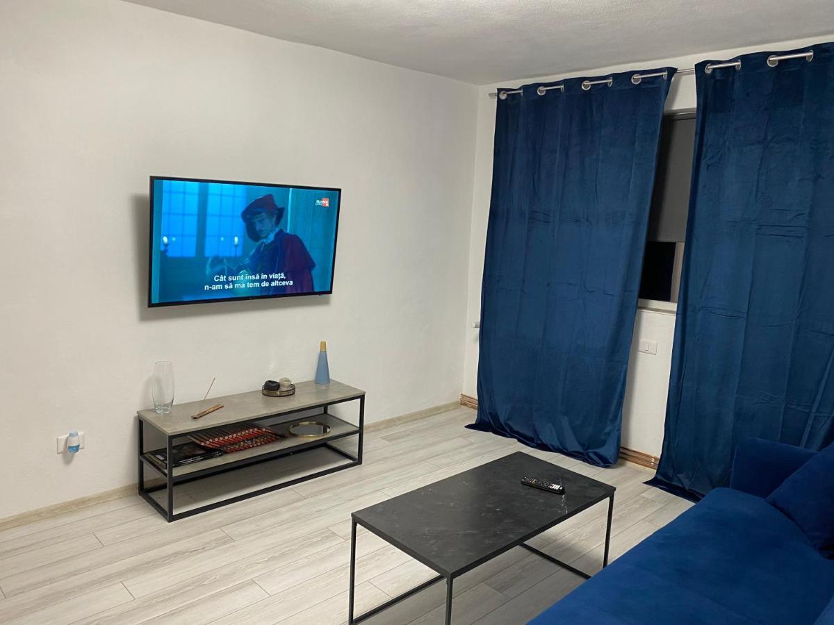 Black& White Apartment บราชอฟ ภายนอก รูปภาพ