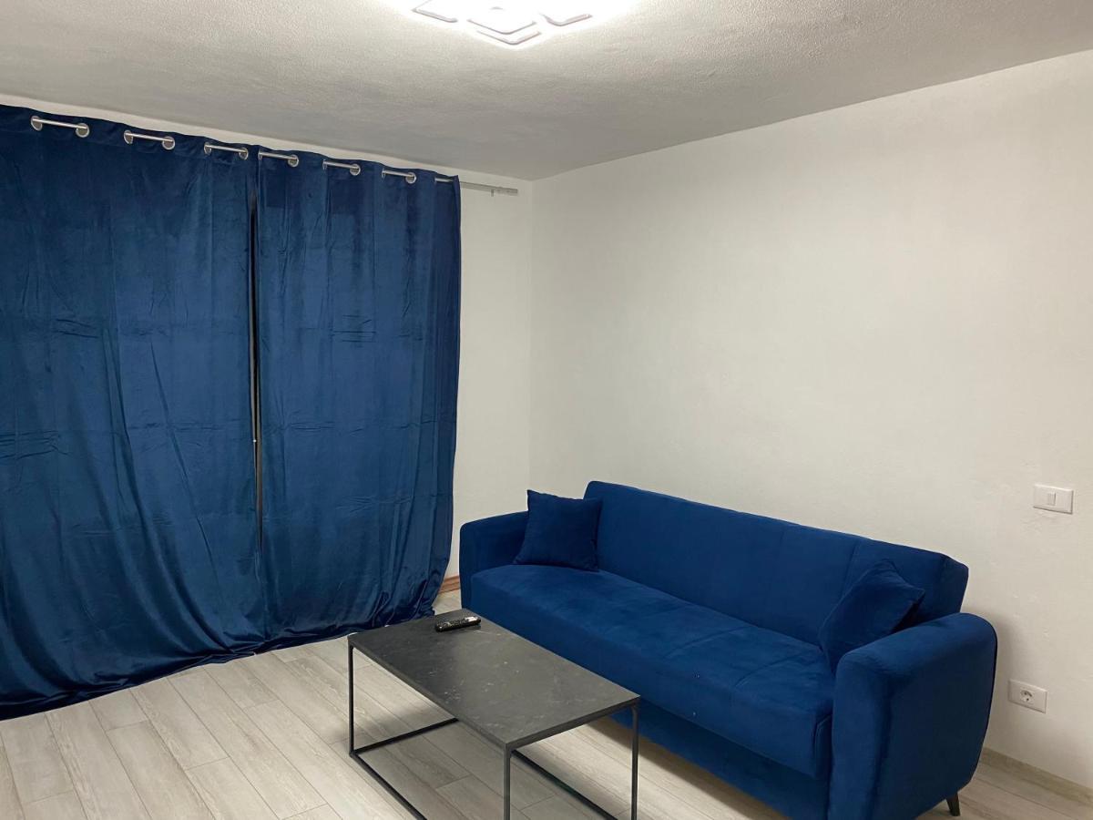 Black& White Apartment บราชอฟ ภายนอก รูปภาพ